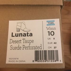 Taupe Sued ankle boot